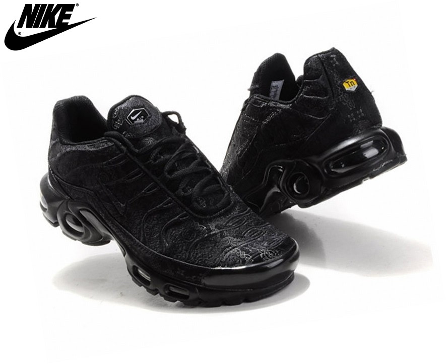 basket nike tn noir basket nike tn noir